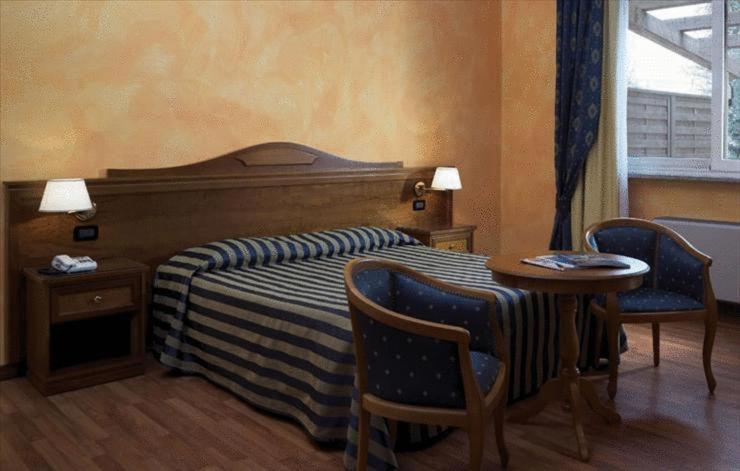 Hotel De La Ville Bereguardo Zewnętrze zdjęcie