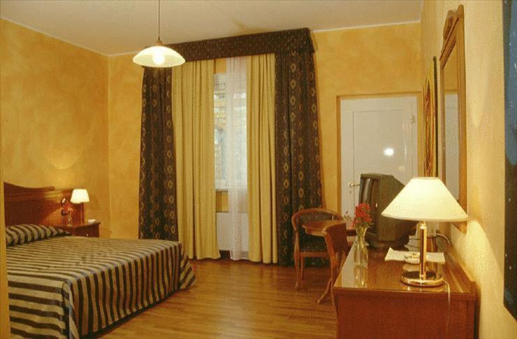 Hotel De La Ville Bereguardo Zewnętrze zdjęcie