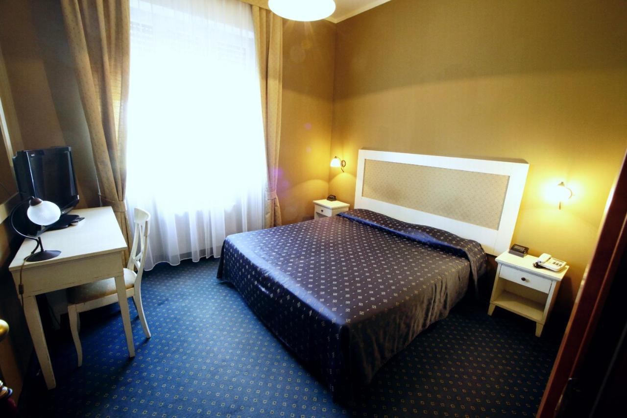 Hotel De La Ville Bereguardo Zewnętrze zdjęcie